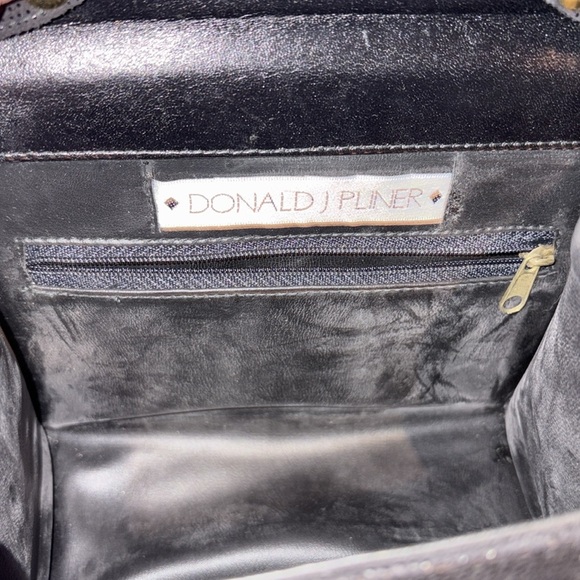 Donald Pliner  Crossbody bag  envelope style   piled leather/patent leather NWOT - Picture 11 of 15